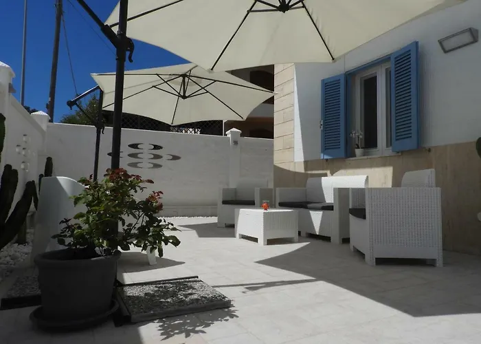 Bed & Breakfast La Dimora Sipontina 4*