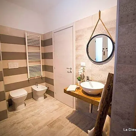 Bed & Breakfast La Dimora Sipontina 4*
