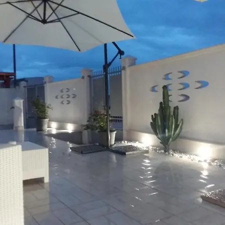 La Dimora Sipontina Bed & Breakfast *